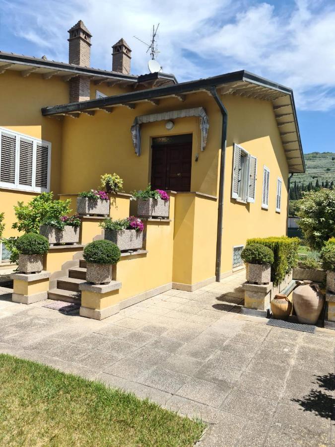 Apartment La Finestra Su